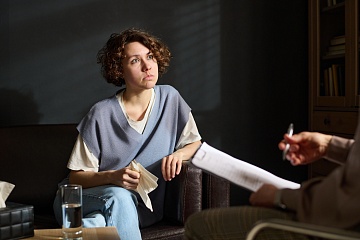 Психология зависимости: как распознать проблему и чем поможет психолог